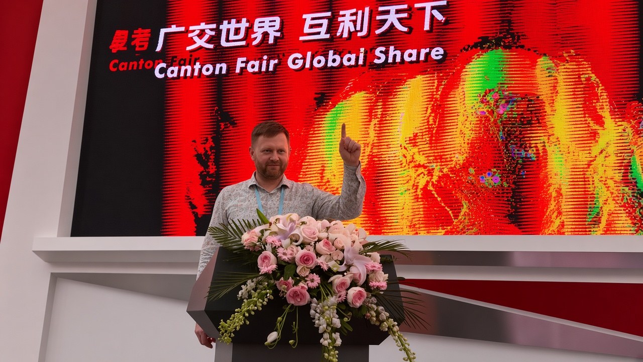 Toomas Veskimäe speaking at the Canton Fair